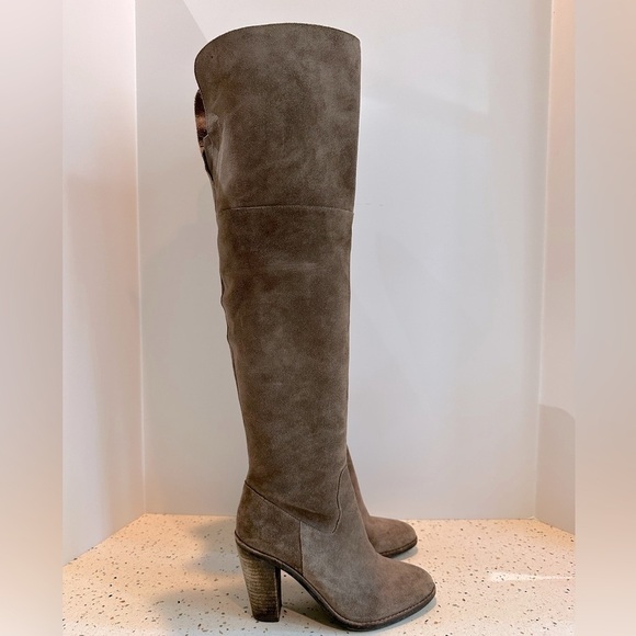 Vince Camuto‎ ‘Melaya’ Over the Knee Suede Boots - Picture 4 of 12